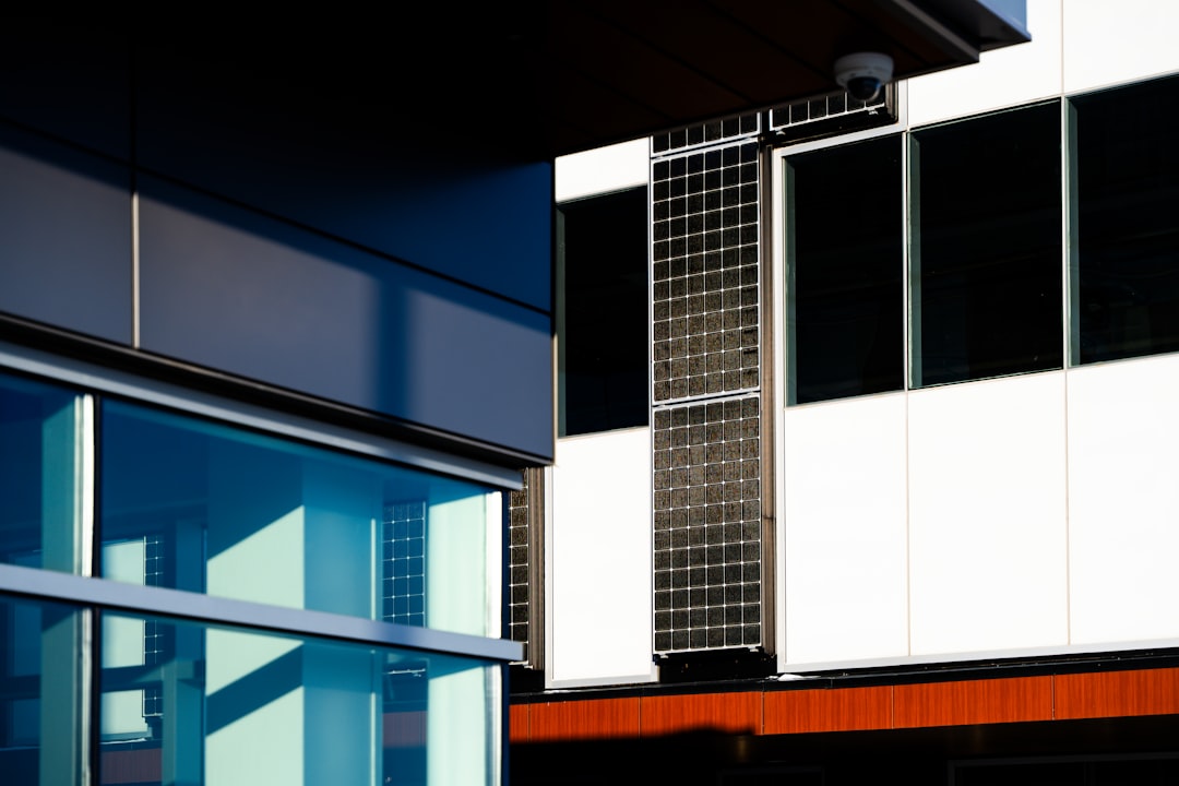 Photo energy management technology